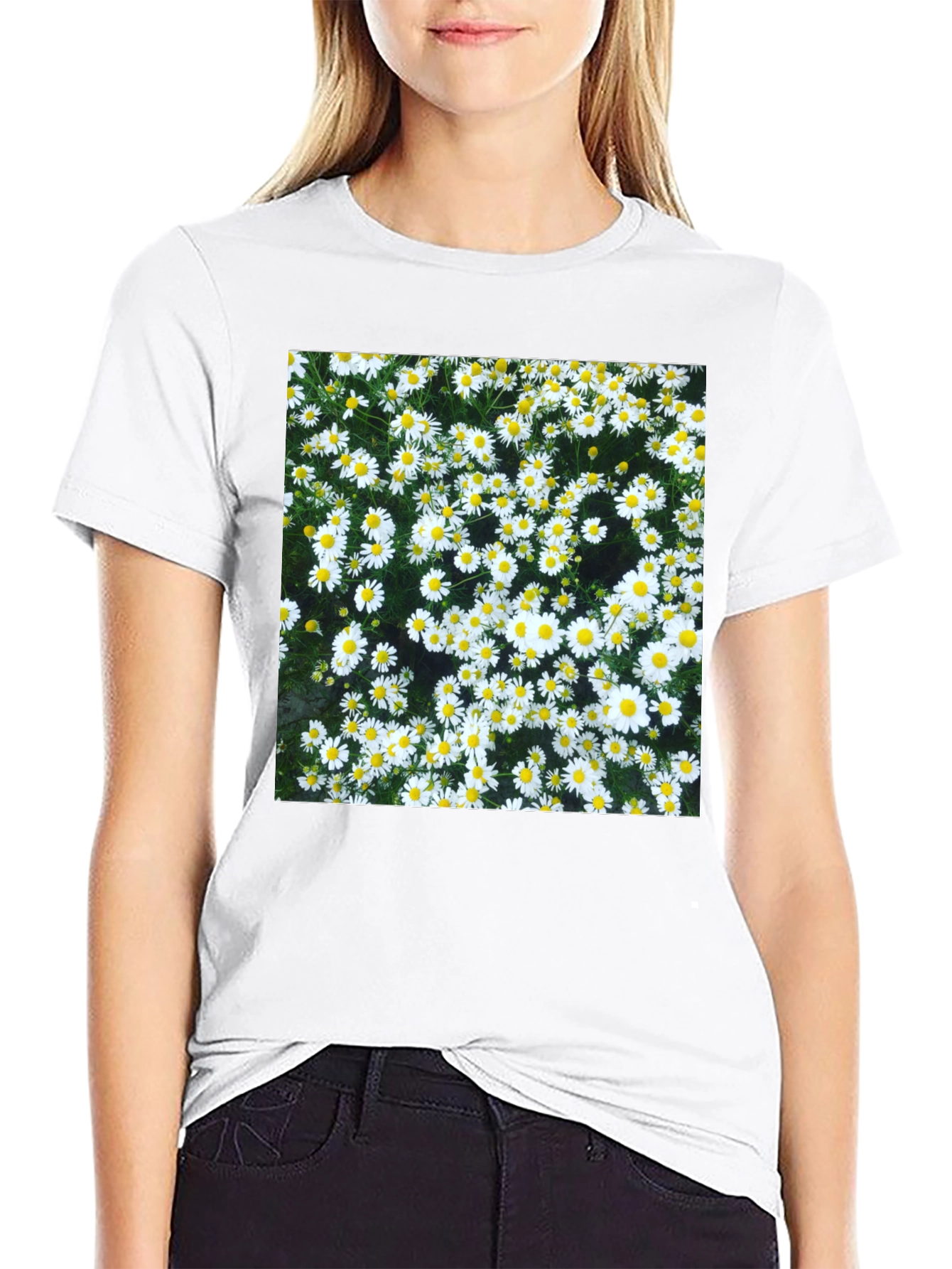 Daisy Print Black T-Shirt - Floral Pattern Tee
