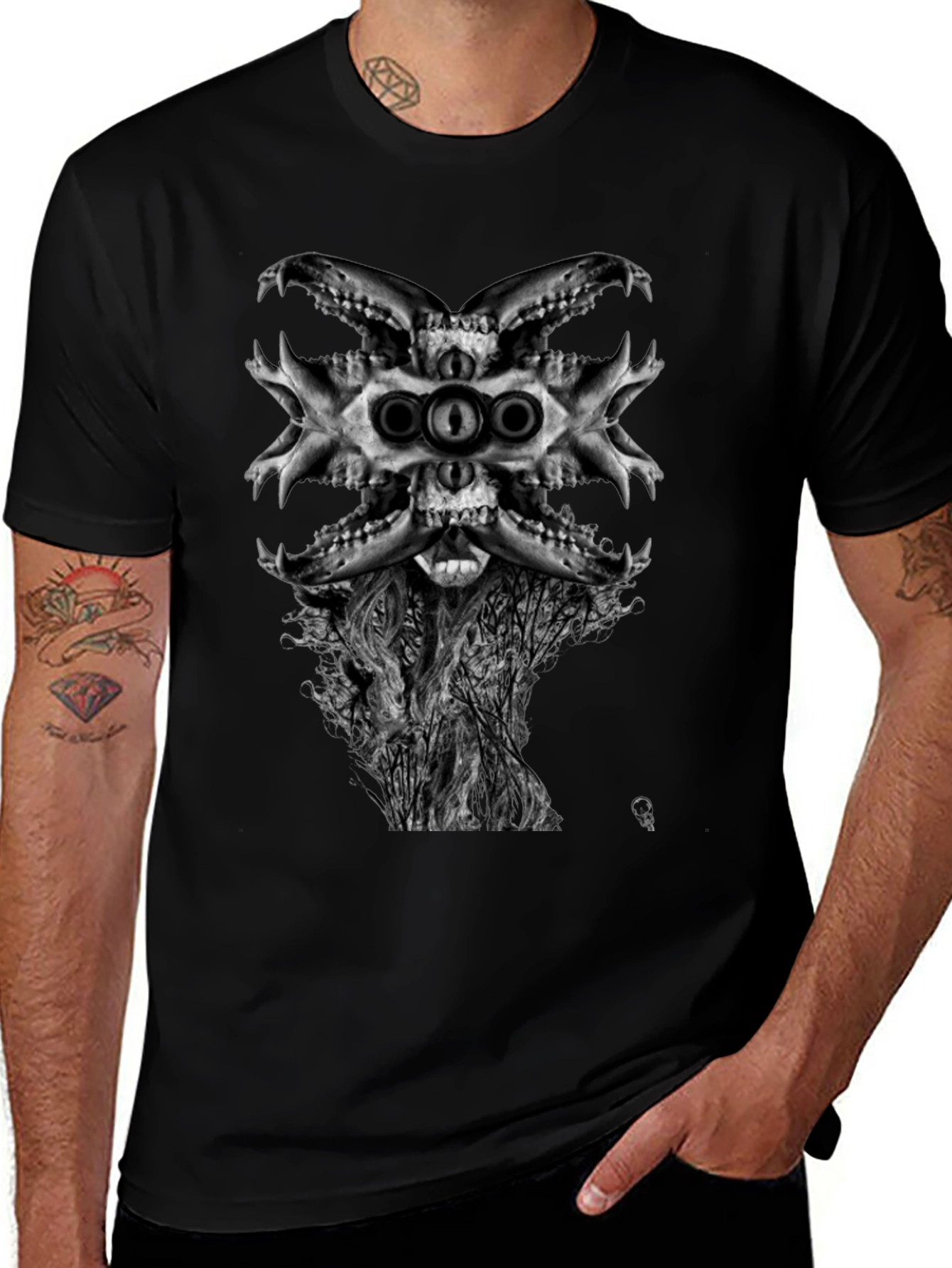 Skull & Tree Graphic T-Shirt - Dark Aesthetic